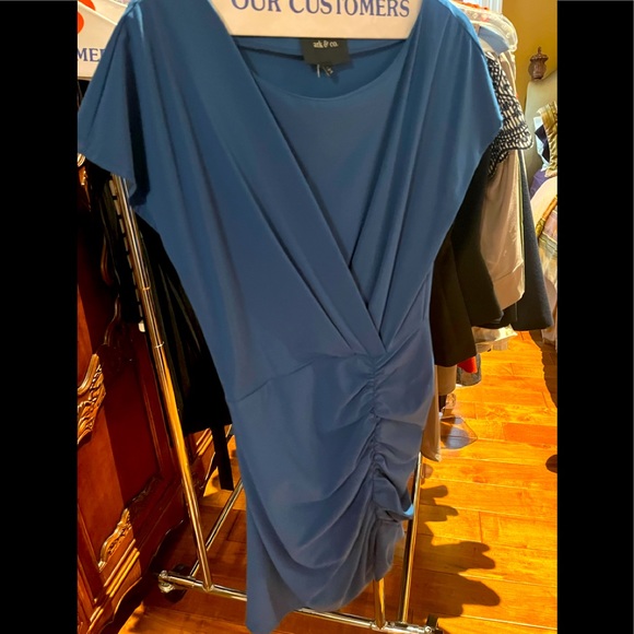 Gorgeous Blue Dress - Picture 1 of 1